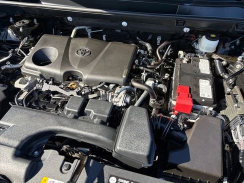 Certified 2024 Toyota RAV4 XLE FWD image 9