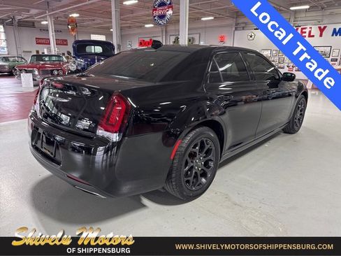 Used 2019 Chrysler 300 S w/ 300S Premium Group 2 image 5