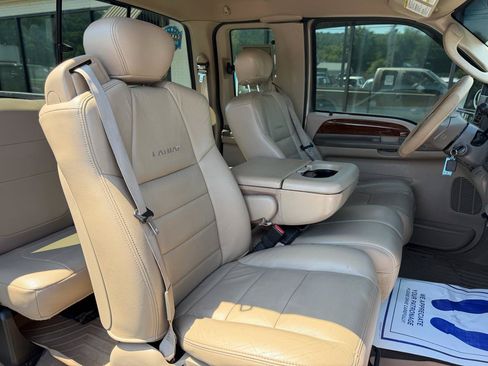 Used 2004 Ford F250 Lariat AWD/4WD image 16