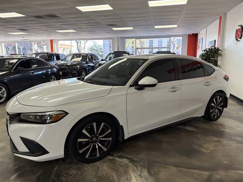 Used 2022 Honda Civic EX-L image 4