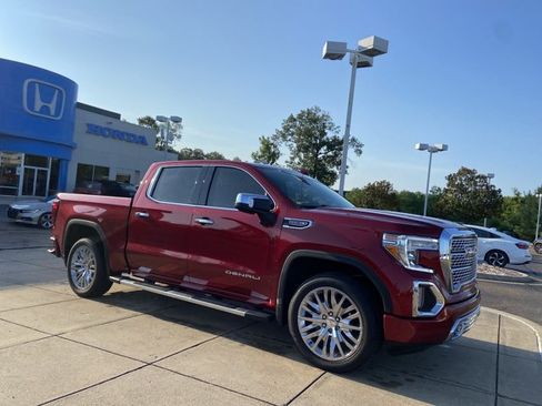 Used 2022 GMC Sierra 1500 Denali w/ Driver Alert Package II AWD/4WD image 1