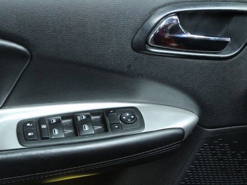 Used 2014 Dodge Journey SXT image 7