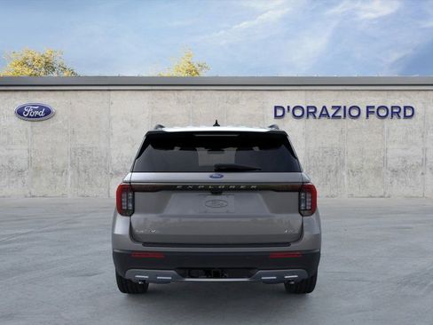 New 2026 Ford Explorer Active w/ Active Comfort Package AWD/4WD image 5
