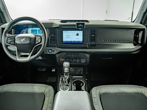 Used 2022 Ford Bronco 2-Door w/ Sasquatch Package AWD/4WD image 33