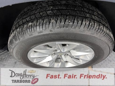 Used 2021 Chevrolet Suburban Premier w/ Premium Package image 22