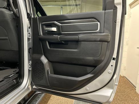 Used 2026 RAM 2500 Big Horn AWD/4WD image 15