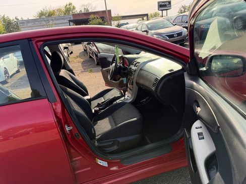 Used 2010 Toyota Corolla S image 16