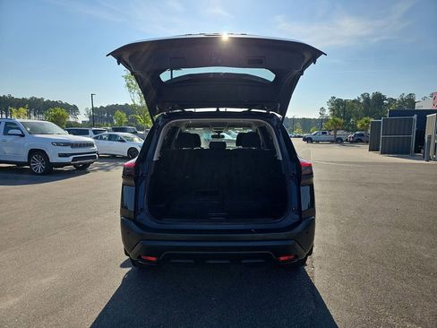 Used 2021 Nissan Rogue S AWD/4WD image 16