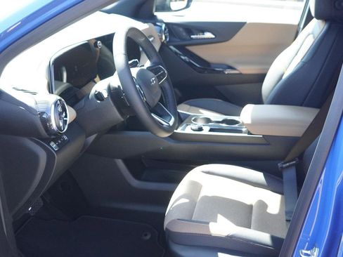 New 2026 Chevrolet Equinox ACTIV w/ Convenience Package III AWD/4WD image 25