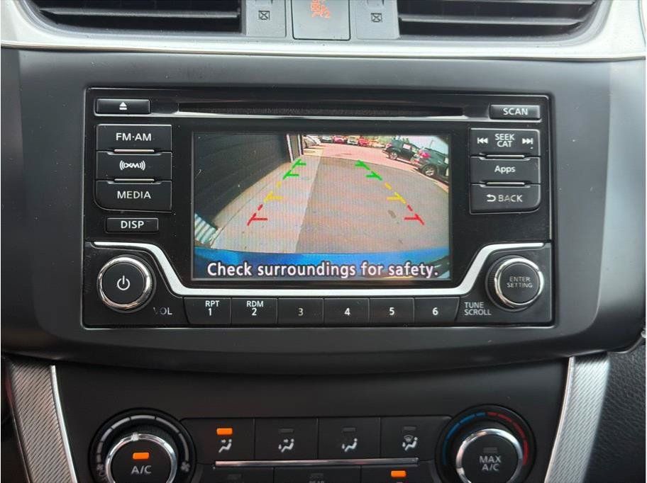 Used 2015 Nissan Sentra SR FWD image 18