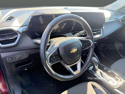 Used 2024 Chevrolet TrailBlazer LT w/ LT Cold Weather Package image 9