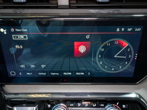 Used 2023 GMC Sierra 1500 AT4 w/ AT4 Premium Package image 24