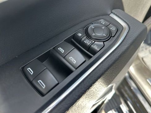 New 2025 GMC Sierra 2500 Denali w/ Denali Reserve Package image 24