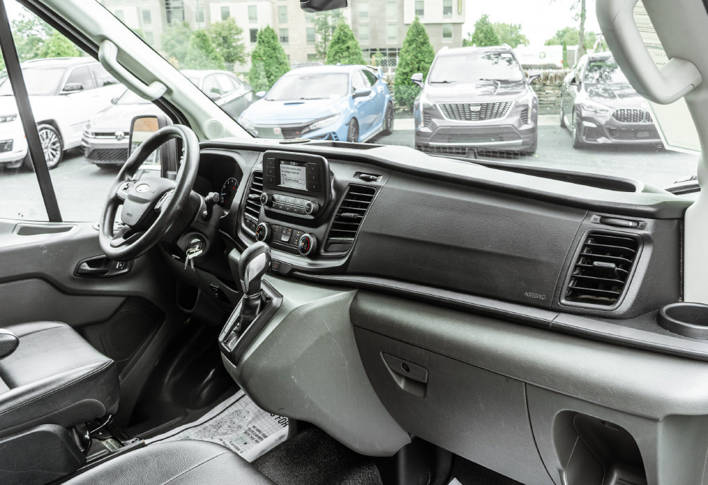 Used 2022 Ford Transit 350 DRW RWD image 9