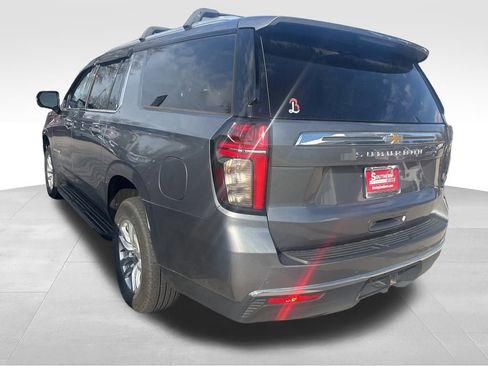 Used 2021 Chevrolet Suburban LS image 16