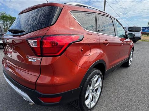 Used 2019 Ford Escape Titanium image 27