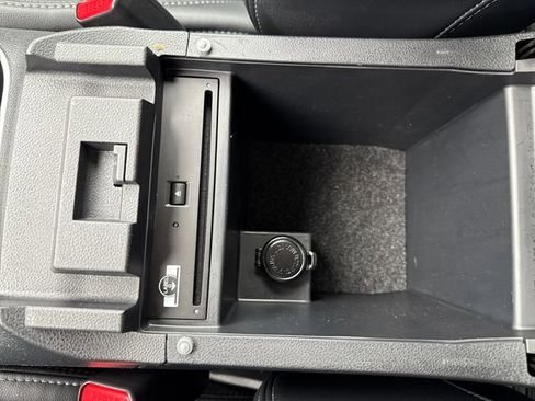 Used 2025 Subaru Outback Touring XT image 27