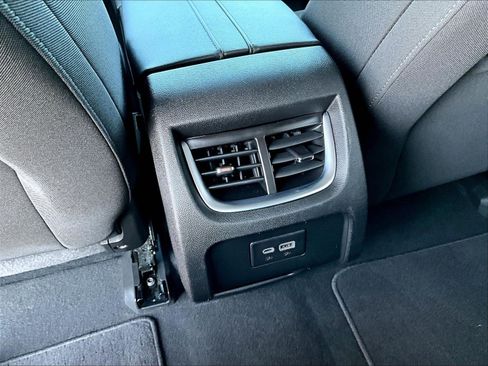 Used 2022 Chevrolet Blazer LT FWD image 10