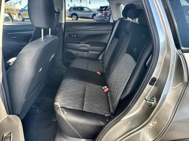 Used 2026 Mitsubishi Outlander Sport LE AWD/4WD image 21