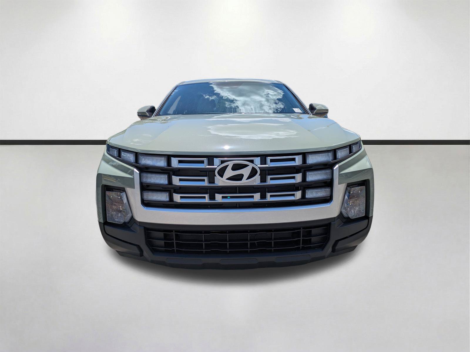 New 2027 Hyundai Santa Cruz SE FWD image 3