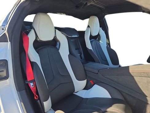 Used 2023 Chevrolet Corvette Z06 w/ Z07 Performance Package image 9