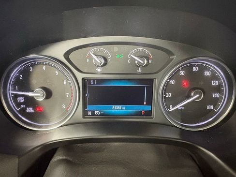 Used 2018 Buick Enclave Essence image 21