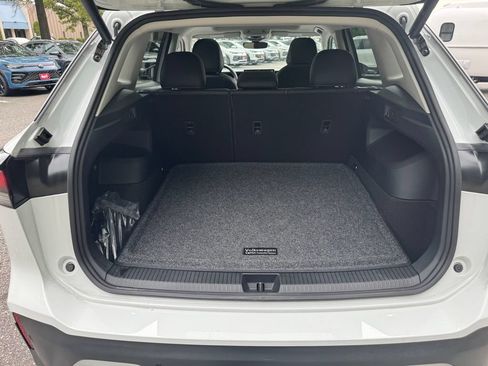Used 2026 Volkswagen Tiguan SE w/ Panoramic Sunroof Package AWD/4WD image 22