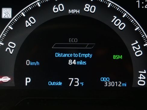 Used 2025 Toyota RAV4 XLE AWD/4WD image 25