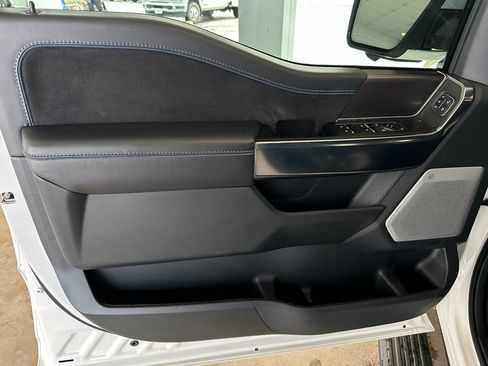 Used 2025 Ford F150 Platinum w/ Equipment Group 702A High AWD/4WD image 11