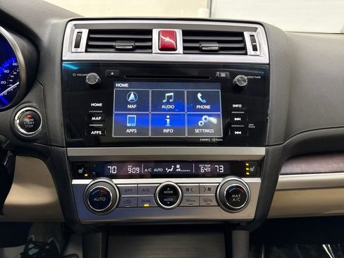 Used 2017 Subaru Outback 2.5i Limited image 19