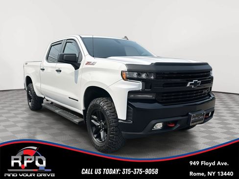 Used 2021 Chevrolet Silverado 1500 LT Trail Boss w/ Bed Protection Package AWD/4WD image 7