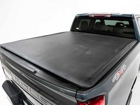 Used 2020 Chevrolet Silverado 1500 Custom w/ Custom Value Package image 31