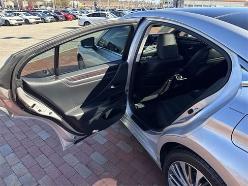 Used 2019 Lexus ES 350 image 27