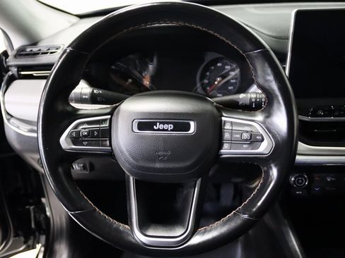Used 2022 Jeep Compass Limited image 38
