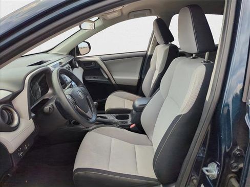 Used 2018 Toyota RAV4 LE Plus image 13