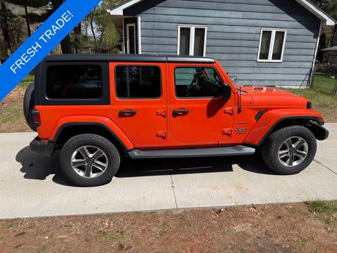 Used 2018 Jeep Wrangler Unlimited Sahara AWD/4WD image 3