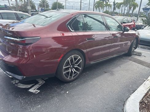 Used 2023 BMW 760i xDrive image 8