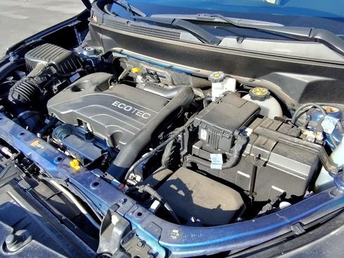 Used 2018 Chevrolet Equinox Premier image 25