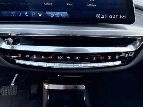 Used 2025 Cadillac Lyriq Luxury image 28