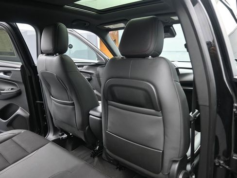 Used 2023 Chevrolet TrailBlazer RS w/ Sun and Liftgate Package FWD image 24