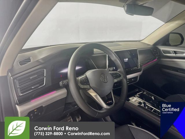 Used 2024 Volkswagen Atlas Peak Edition SEL AWD/4WD image 12