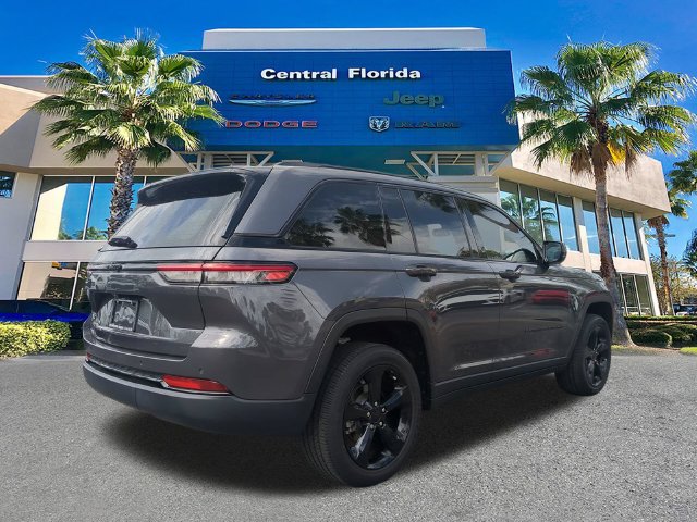 Certified 2024 Jeep Grand Cherokee Altitude AWD/4WD image 5