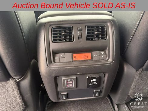 Used 2018 Nissan Pathfinder Platinum FWD image 27