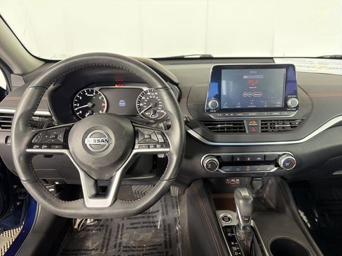 Used 2021 Nissan Altima 2.5 SR image 3