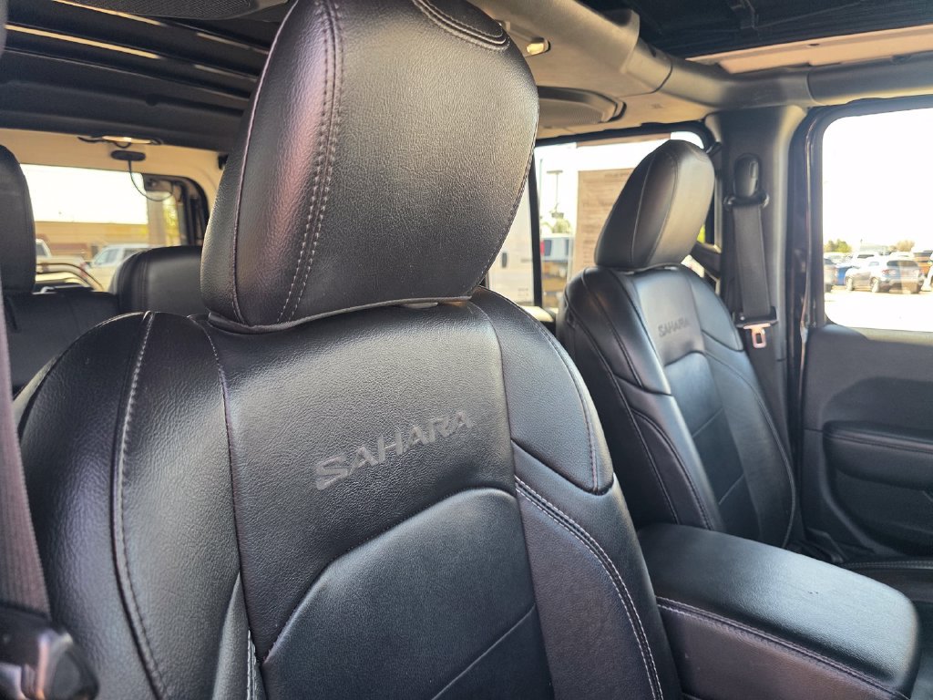 Used 2020 Jeep Wrangler Unlimited Sahara AWD/4WD image 21