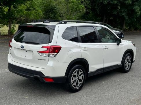 Used 2024 Subaru Forester Premium AWD/4WD image 5