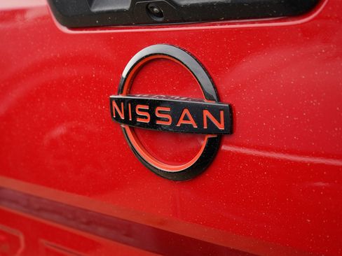 Used 2022 Nissan Frontier Pro-X RWD image 10