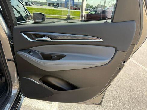 Used 2018 Buick Enclave Premium FWD image 27