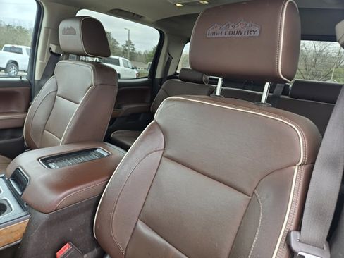 Used 2016 Chevrolet Silverado 1500 High Country w/ High Country Premium Package image 15