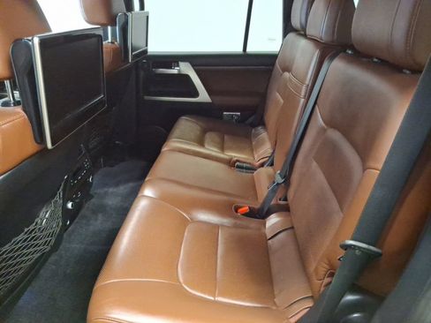 Used 2016 Toyota Land Cruiser AWD/4WD image 13
